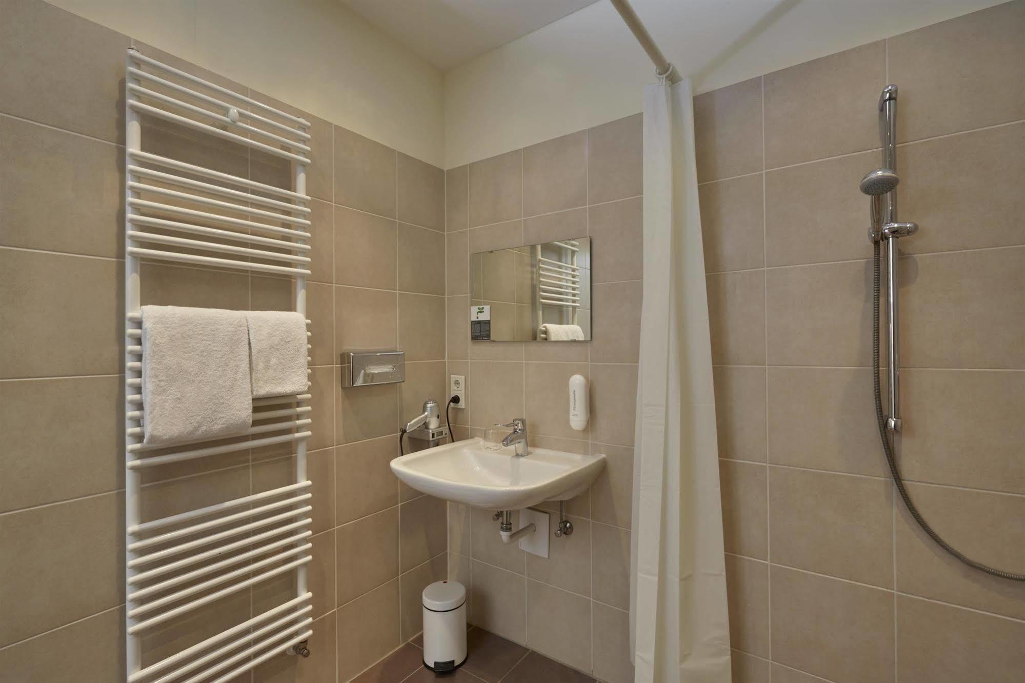 H+ Hotel 4*