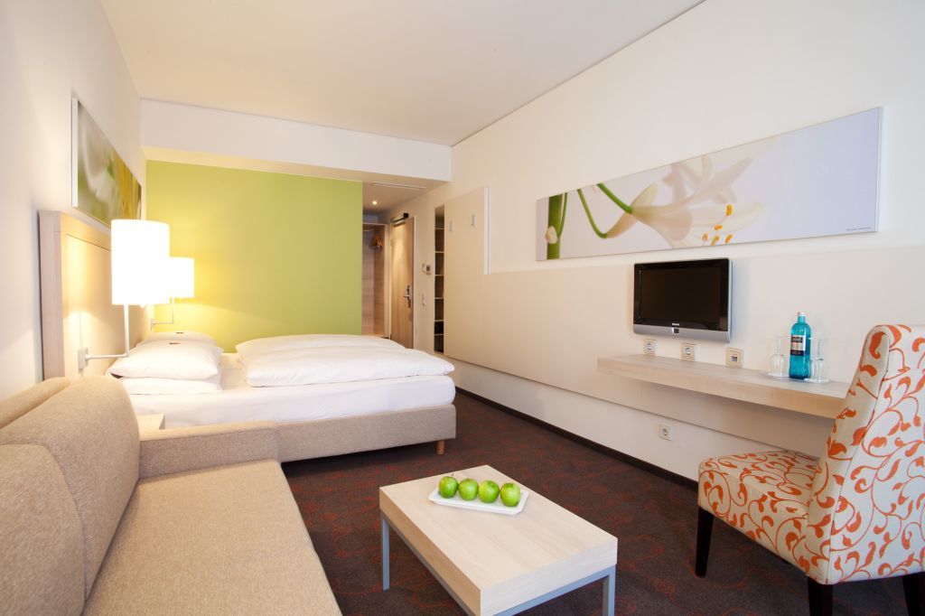 H+ Hotel