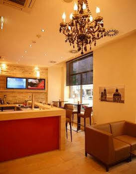 H+ Hotel
